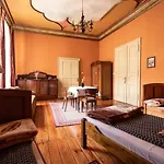Hostel, Goscinne Mleczarnia - Ozonowane Хостел *