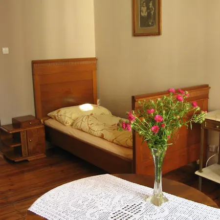 Hostel, Goscinne Mleczarnia - Ozonowane Hostel *