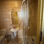 Hostel, Goscinne Mleczarnia - Ozonowane Hostel Vratislav