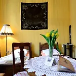 Hostel, Goscinne Mleczarnia - Ozonowane * Vratislav