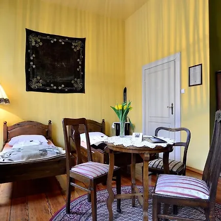 Hostel, Goscinne Mleczarnia - Ozonowane Hostel *