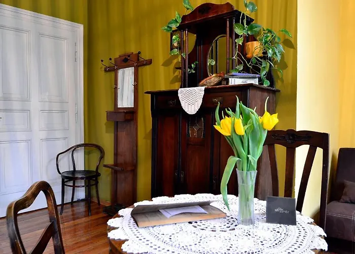 Hostel, Goscinne Mleczarnia - Ozonowane Хостел