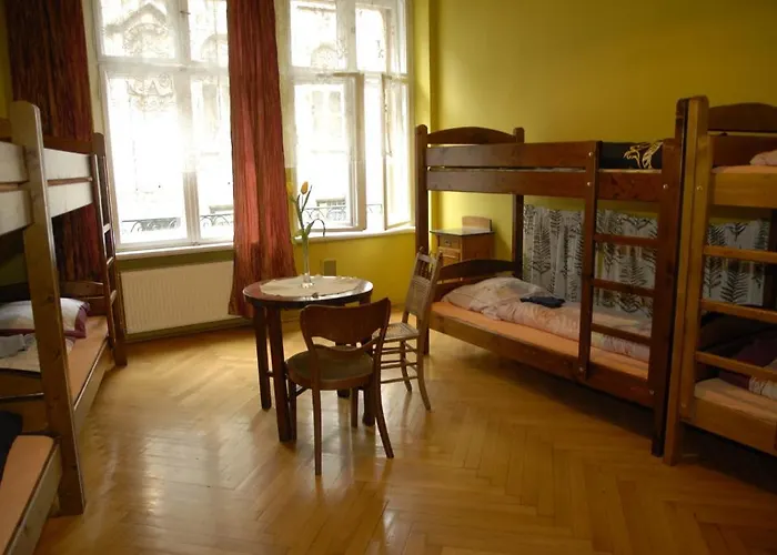 Hostel, Goscinne Mleczarnia - Ozonowane Хостел