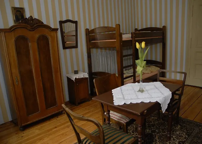 Hostel, Goscinne Mleczarnia - Ozonowane Хостел *